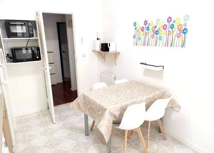 Guynemer 3 Pieces De Vie - - Terrasse- Clim شقة